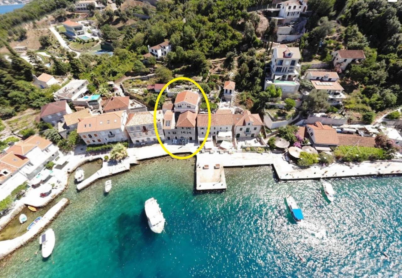 Rose - Apartmani Janovic Luštica Eksteriør bilde